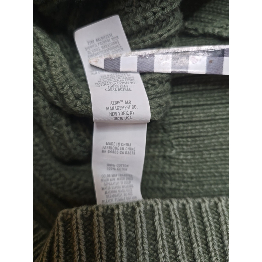 Aerie Women's Green Cable Knit V-Neck Slouchy Long Sleeve Sweater Size Small - Picture 8 of 9